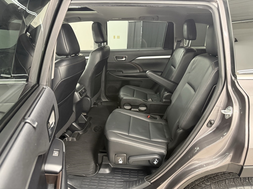 Toyota Highlander  2019