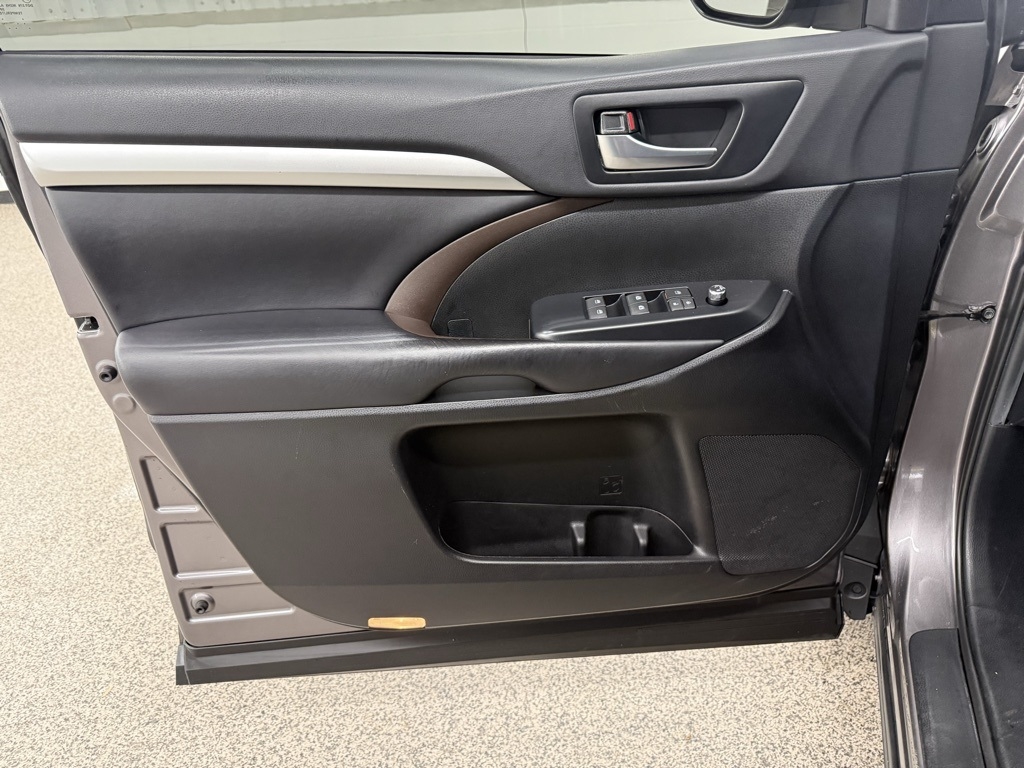 Toyota Highlander  2019