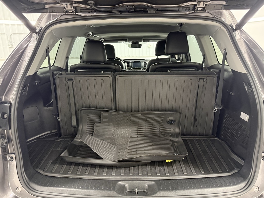 Toyota Highlander  2019