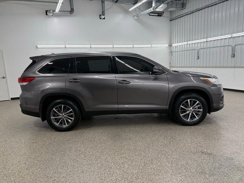 Toyota Highlander  2019