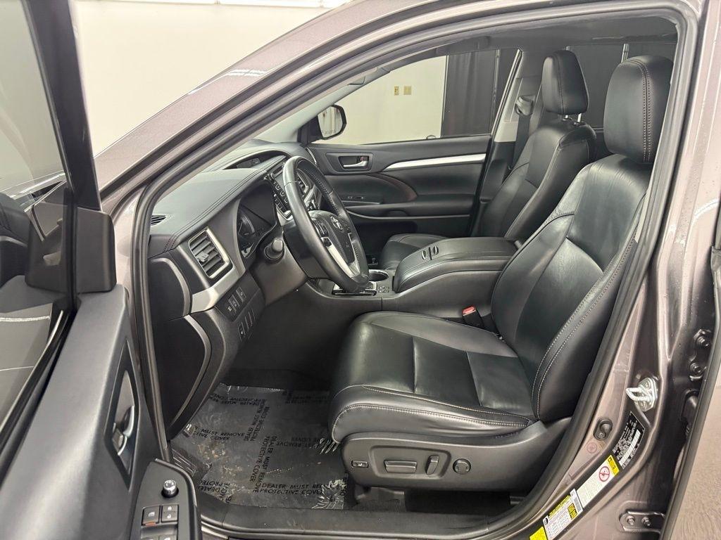 Toyota Highlander  2019