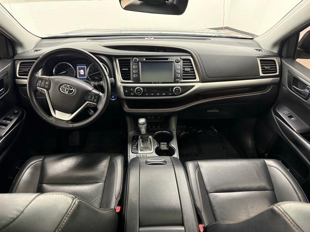 Toyota Highlander  2019