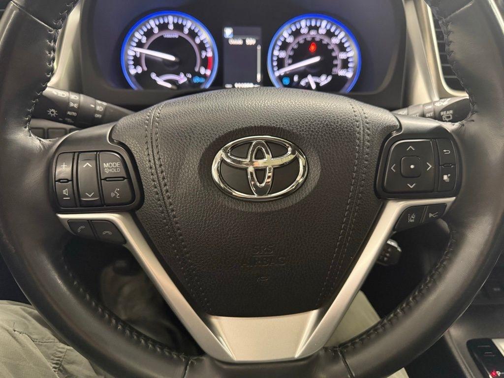 Toyota Highlander  2019