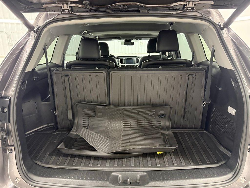 Toyota Highlander  2019