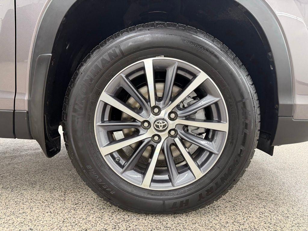 Toyota Highlander  2019