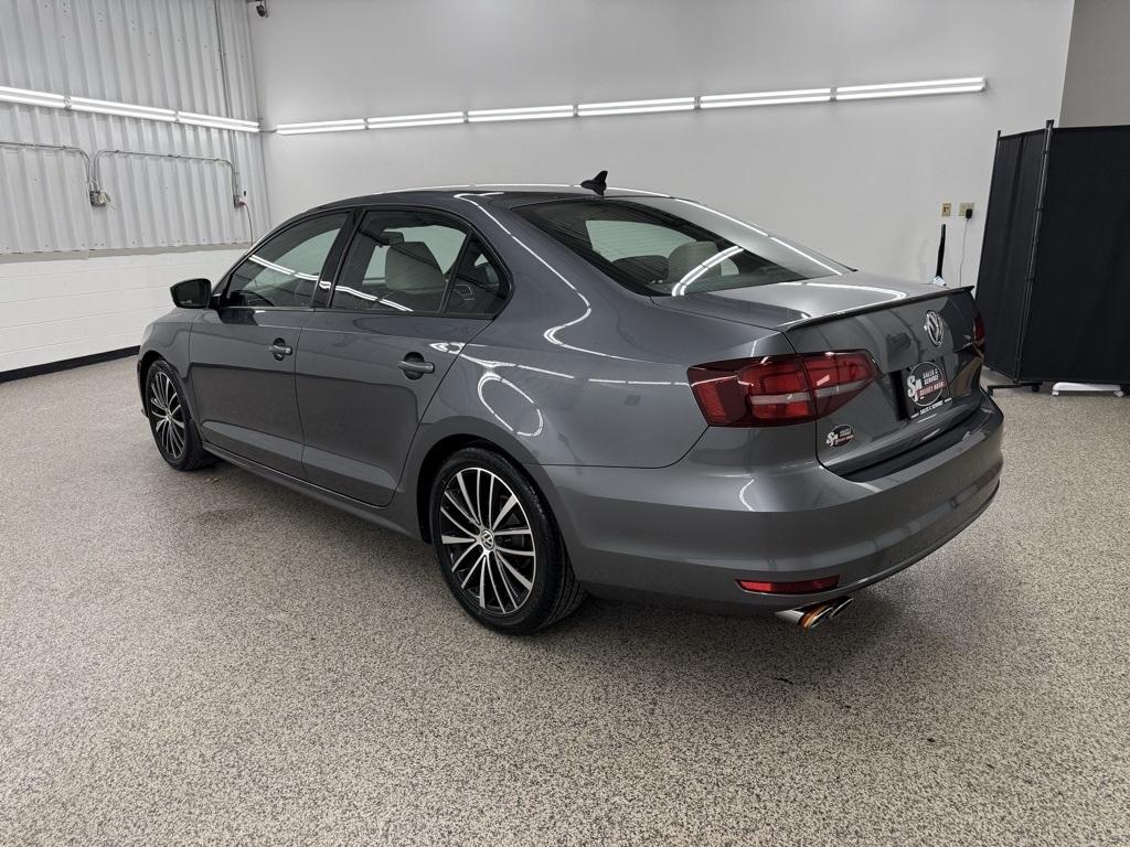 Volkswagen Jetta  2016