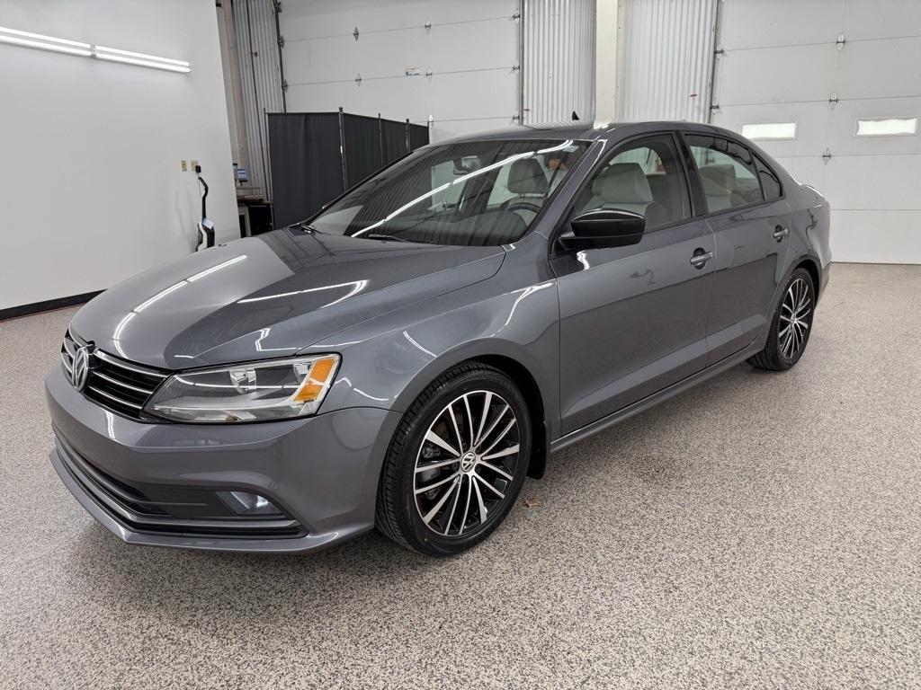 Volkswagen Jetta  2016