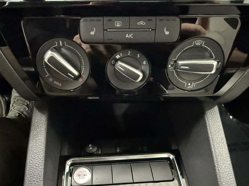 Volkswagen Jetta  2016