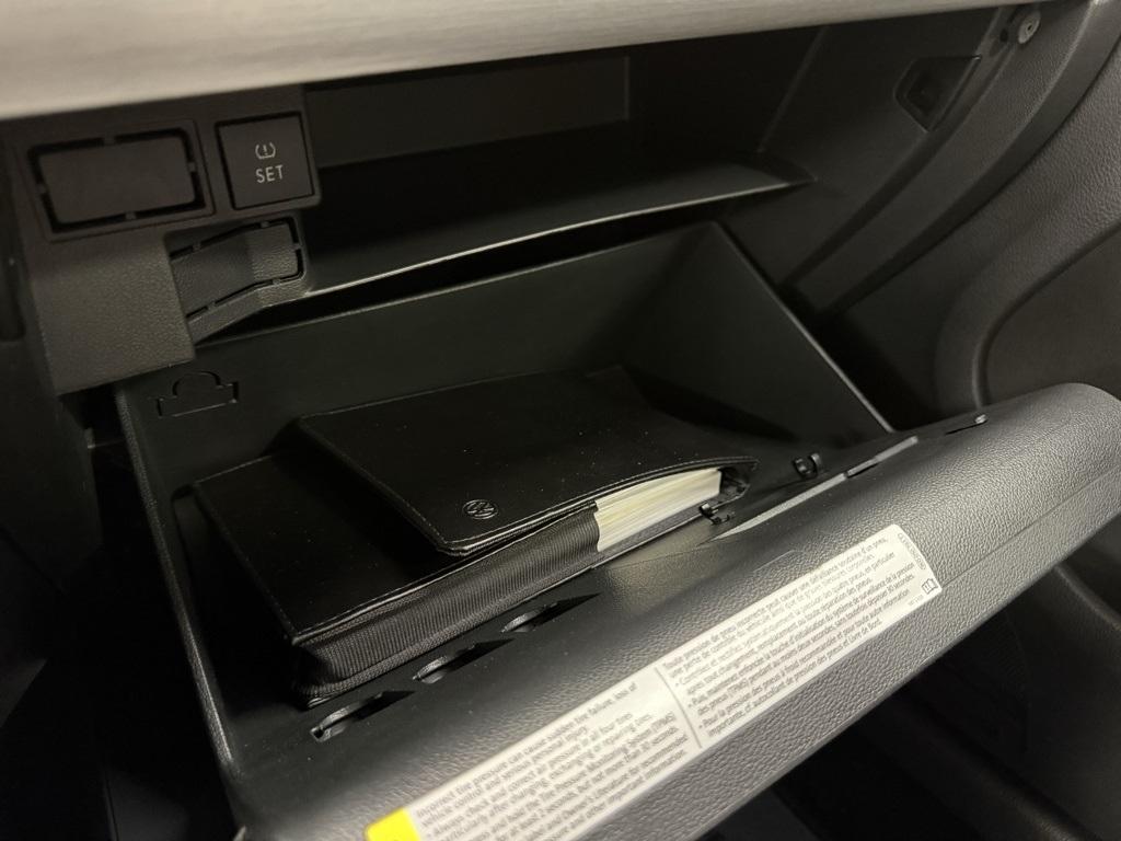 Volkswagen Jetta  2016