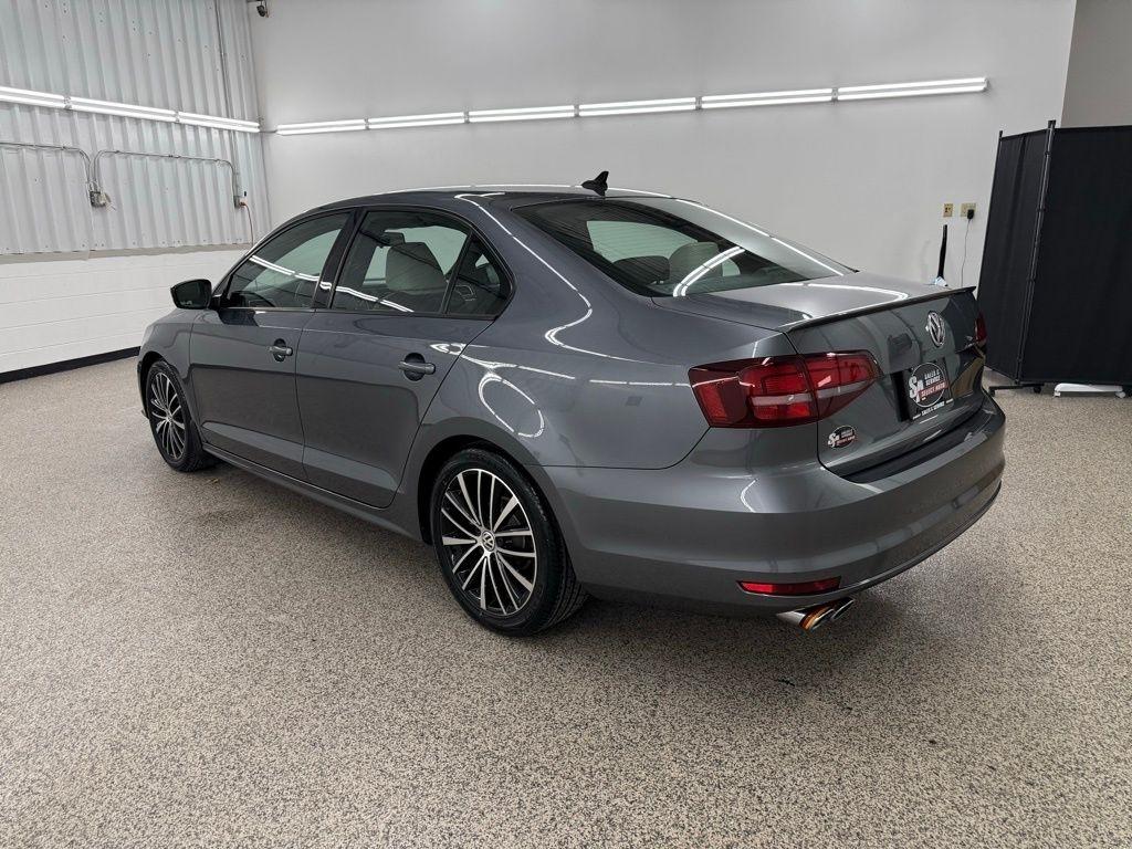 Volkswagen Jetta  2016