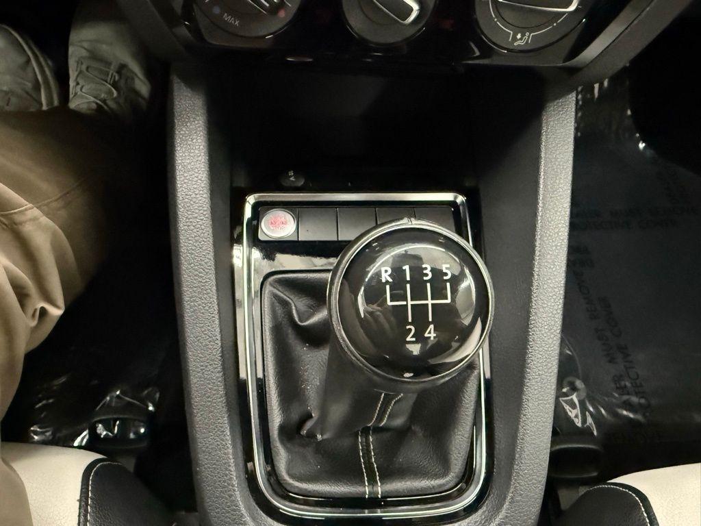 Volkswagen Jetta  2016