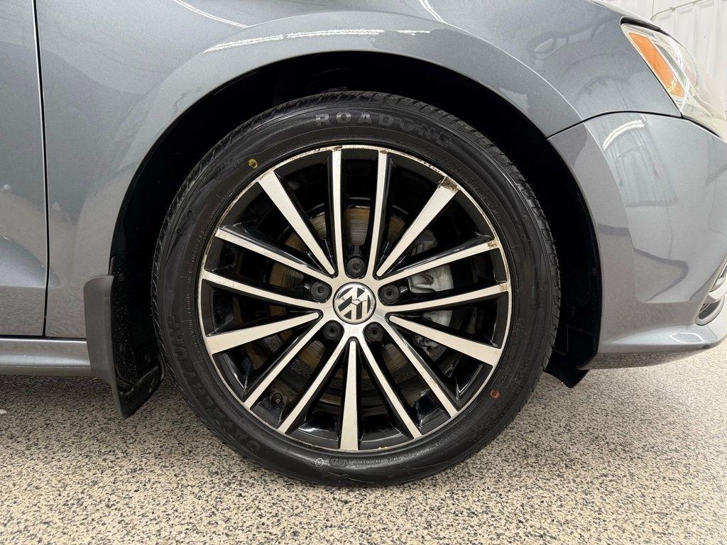 Volkswagen Jetta  2016