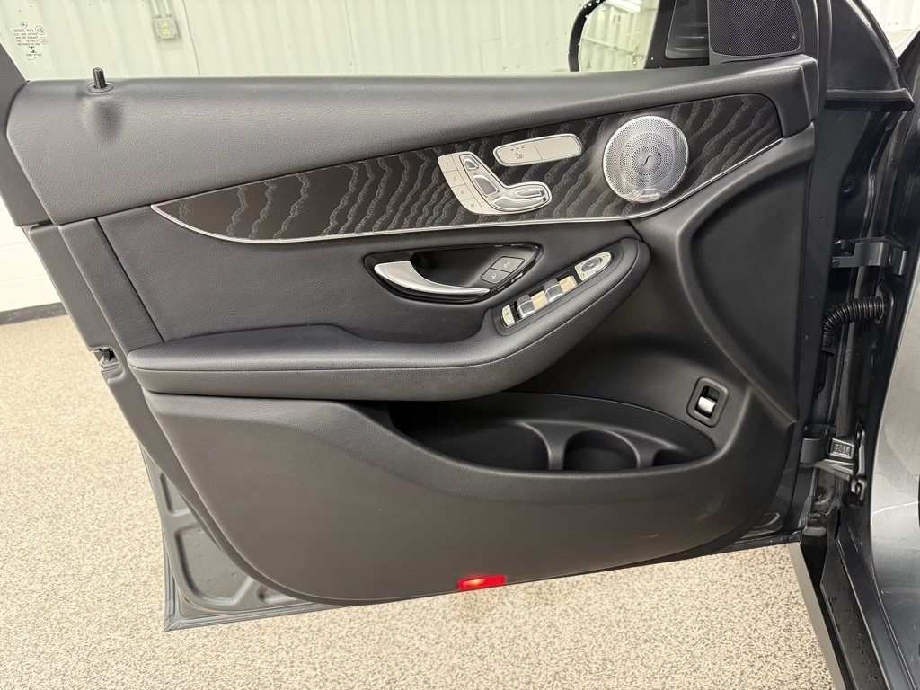 Mercedes-Benz GLC-Class  2018