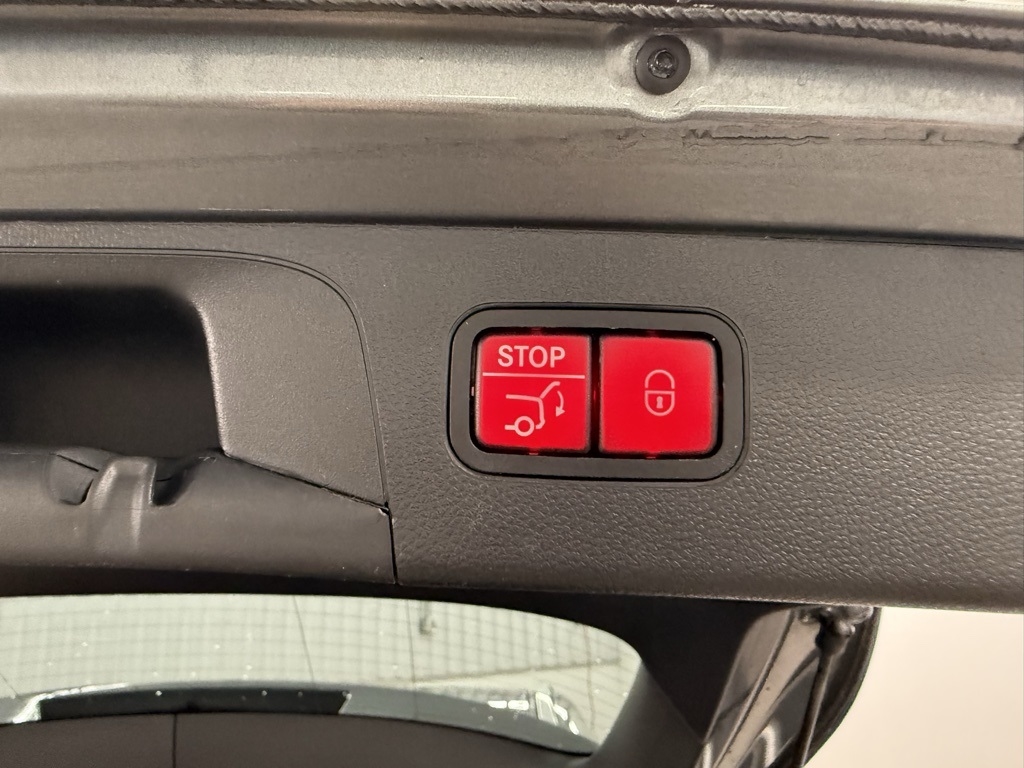 Mercedes-Benz GLC-Class  2018