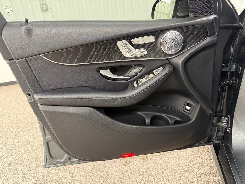 Mercedes-Benz GLC-Class  2018