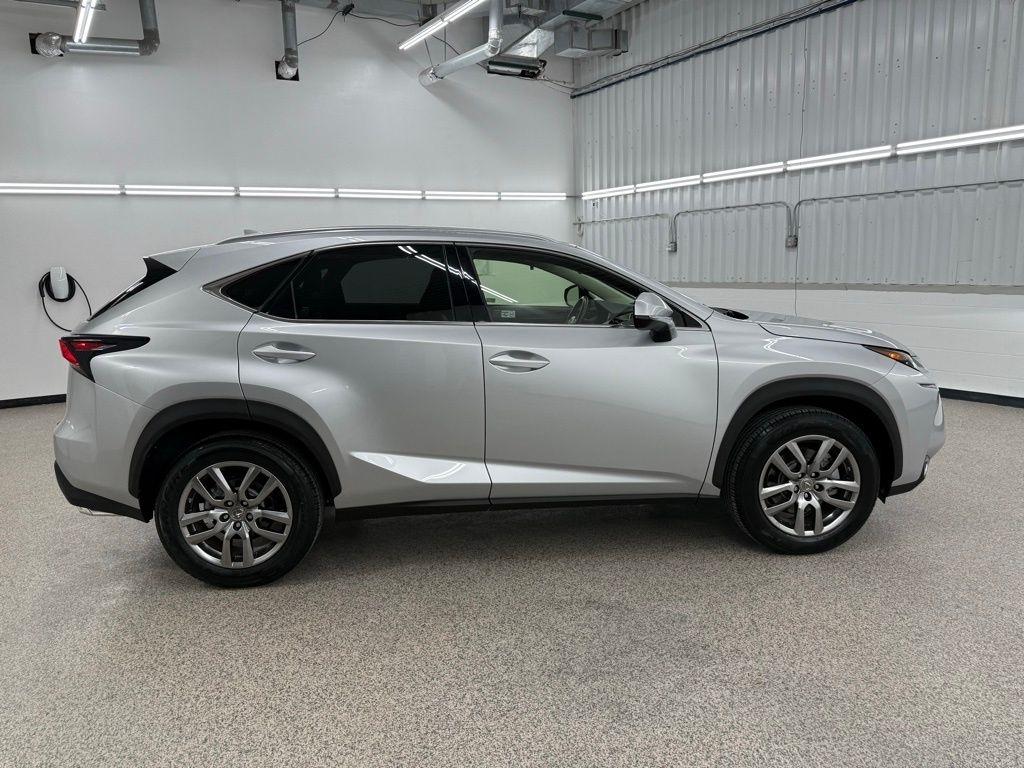 Lexus NX 200t  2015