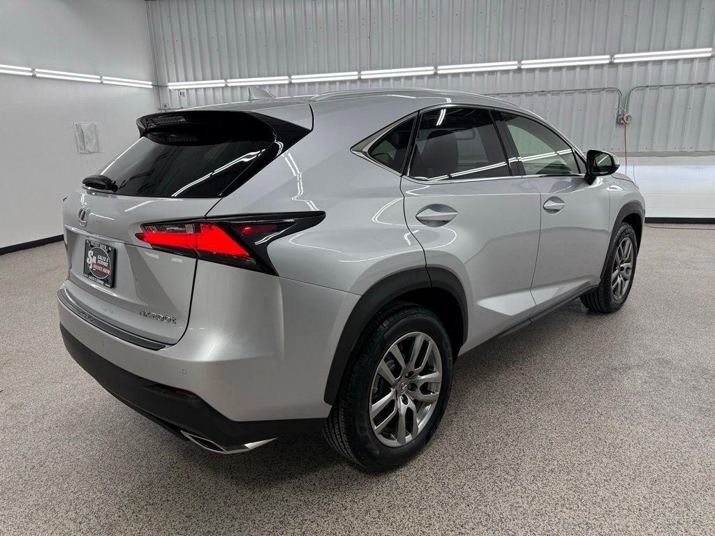 Lexus NX 200t  2015