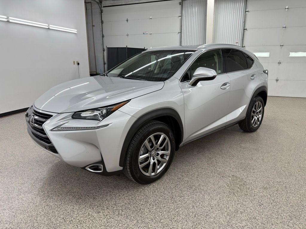 Lexus NX 200t  2015