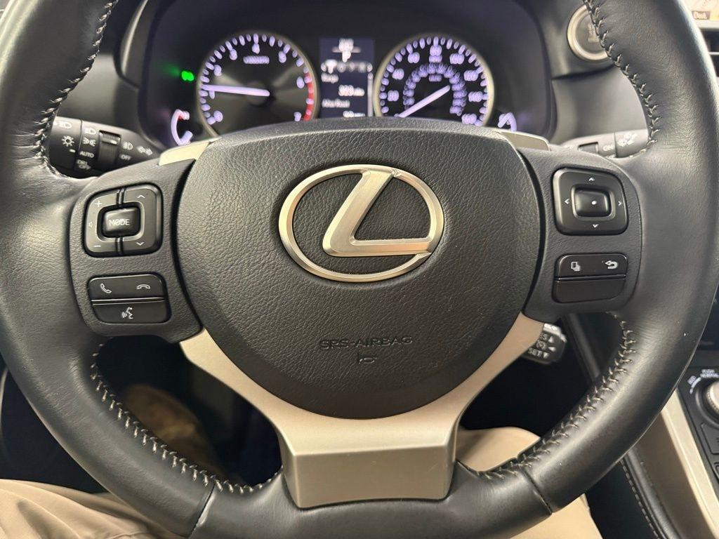 Lexus NX 200t  2015