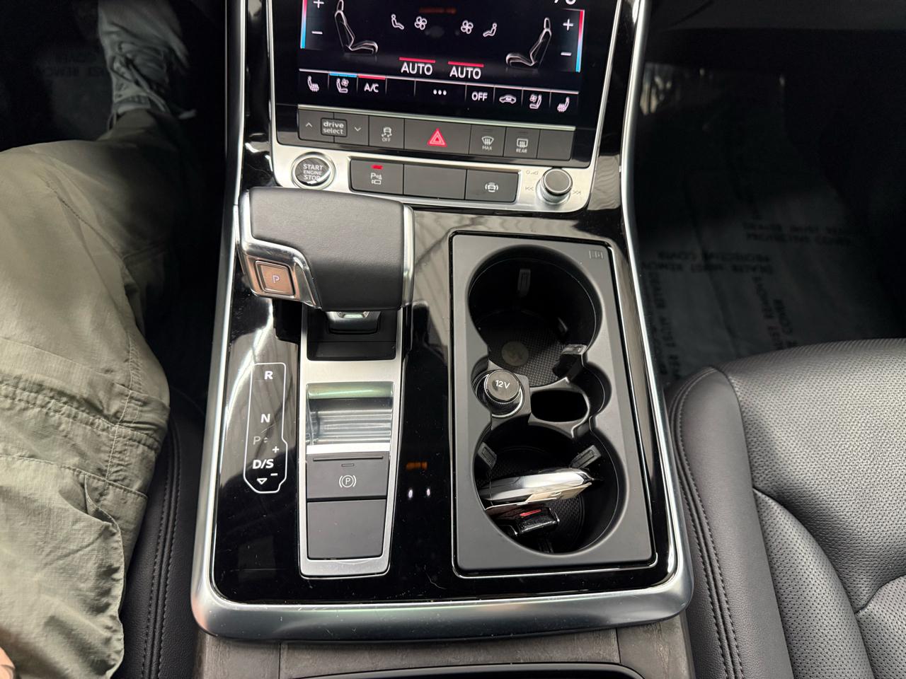 Audi Q7  2022