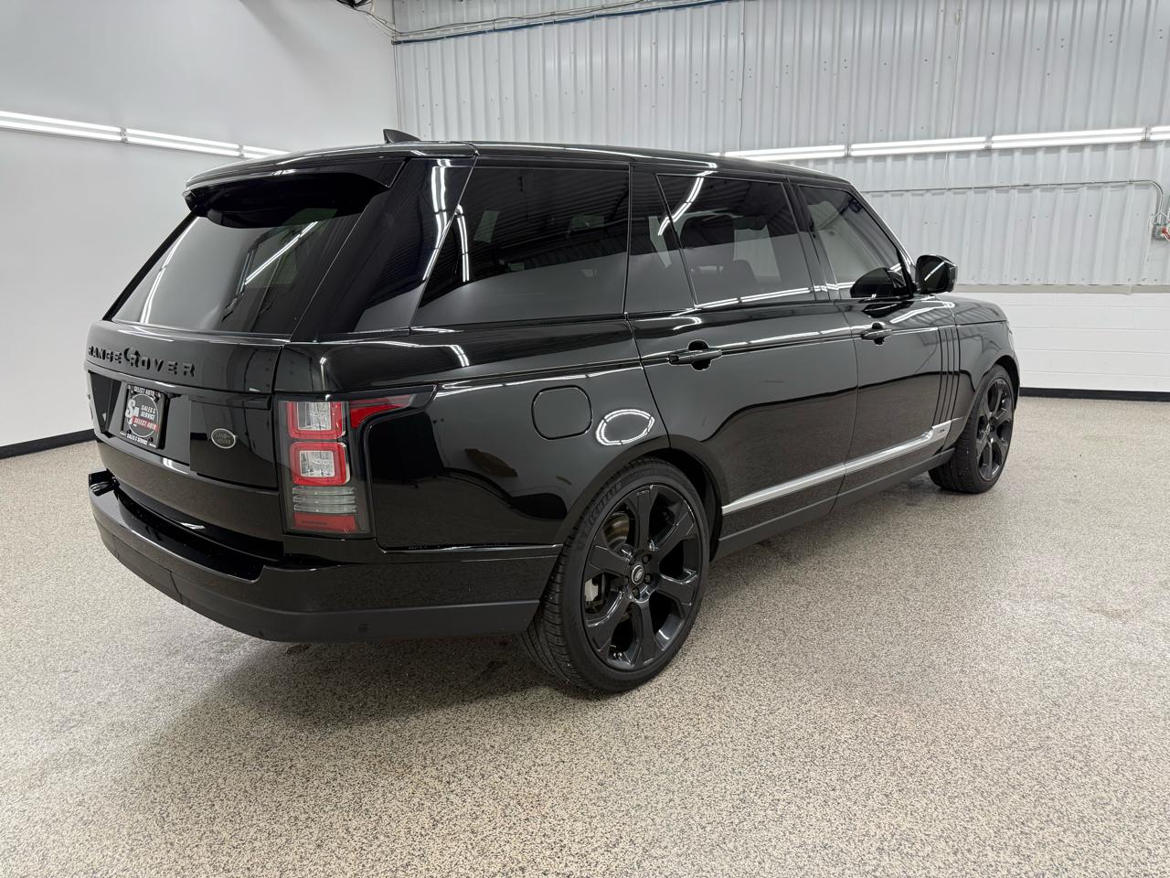 Land Rover Range Rover Supercharged LWB 2017