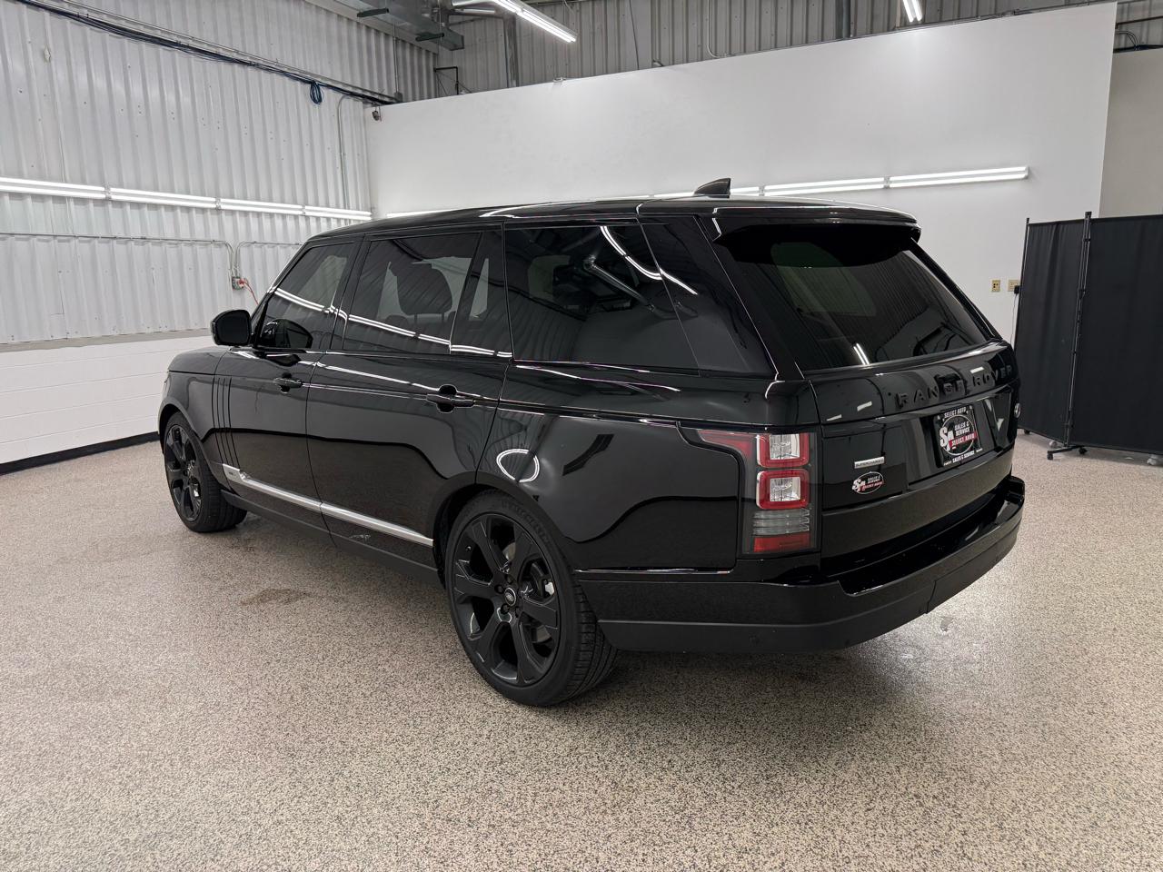 Land Rover Range Rover Supercharged LWB 2017