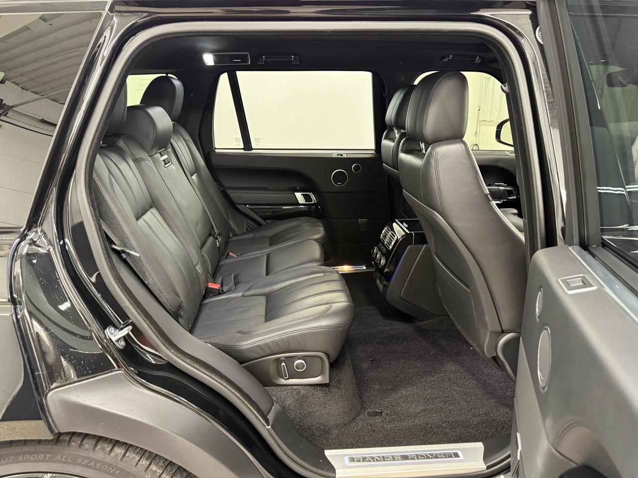 Land Rover Range Rover Supercharged LWB 2017