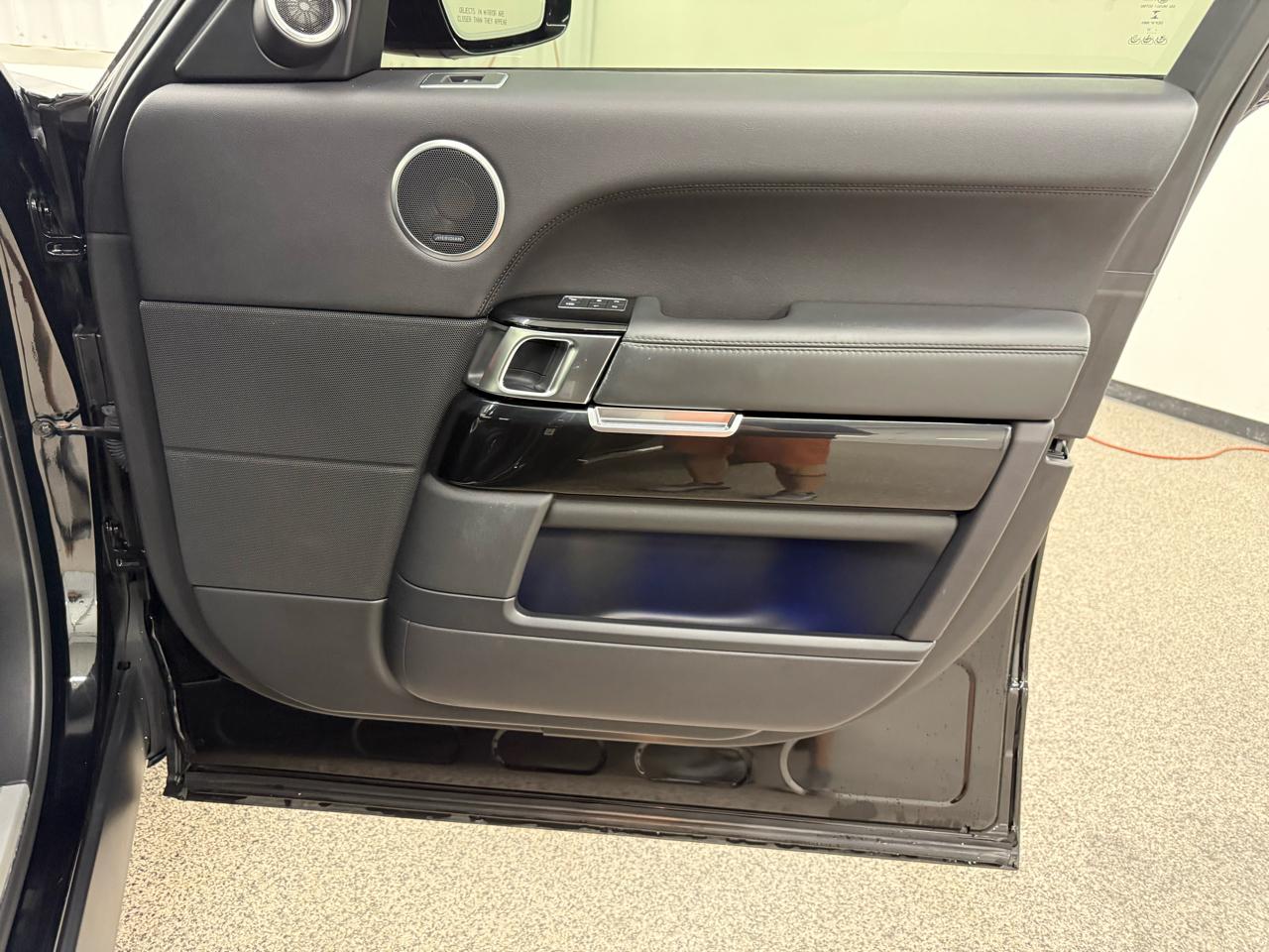 Land Rover Range Rover Supercharged LWB 2017