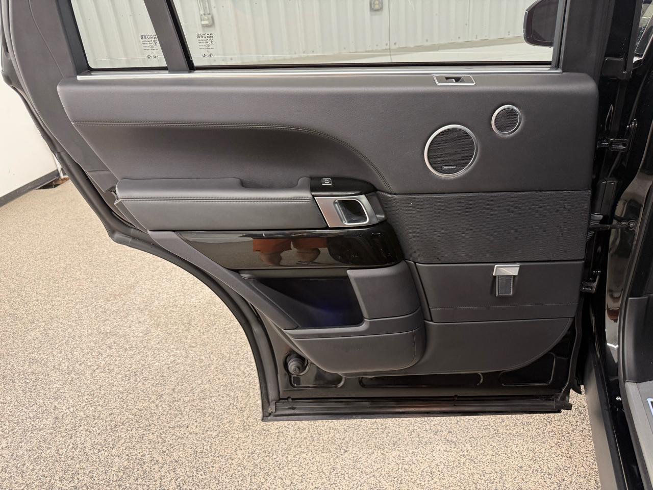 Land Rover Range Rover Supercharged LWB 2017