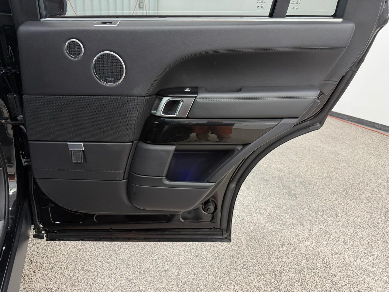Land Rover Range Rover Supercharged LWB 2017