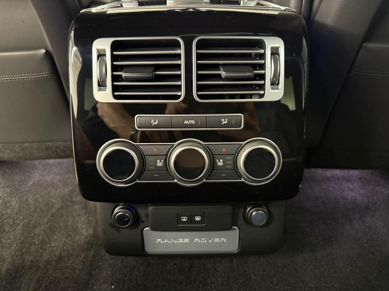 Land Rover Range Rover Supercharged LWB 2017