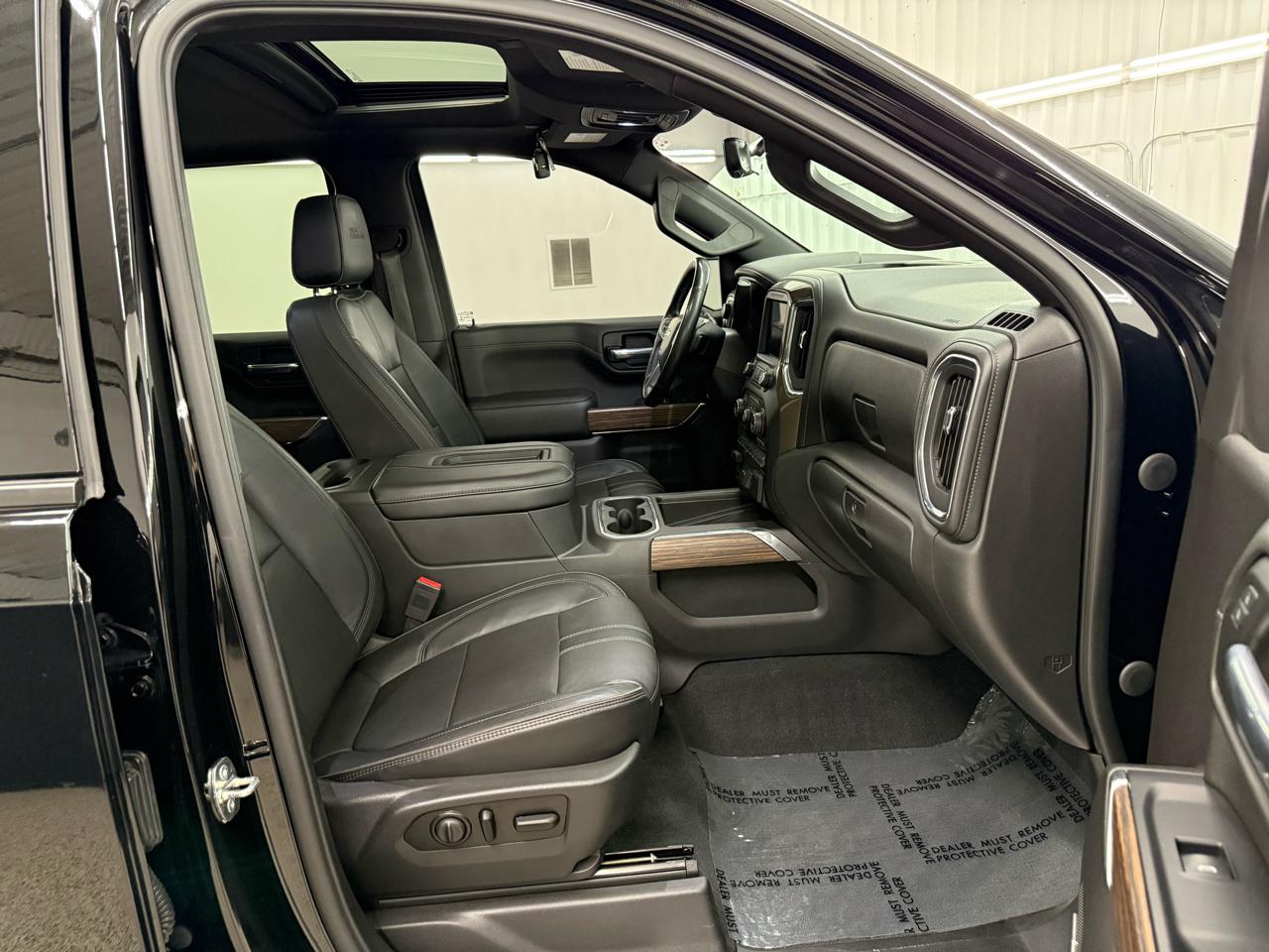 Chevrolet Silverado 1500 High Country Crew Cab Long Box 4WD 2020