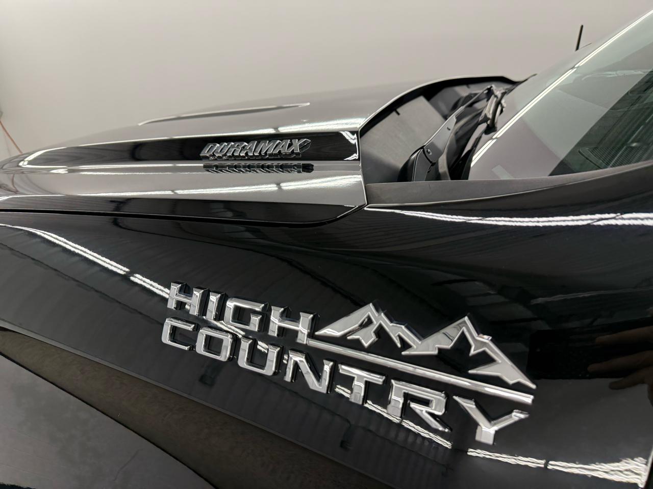Chevrolet Silverado 1500 High Country Crew Cab Long Box 4WD 2020