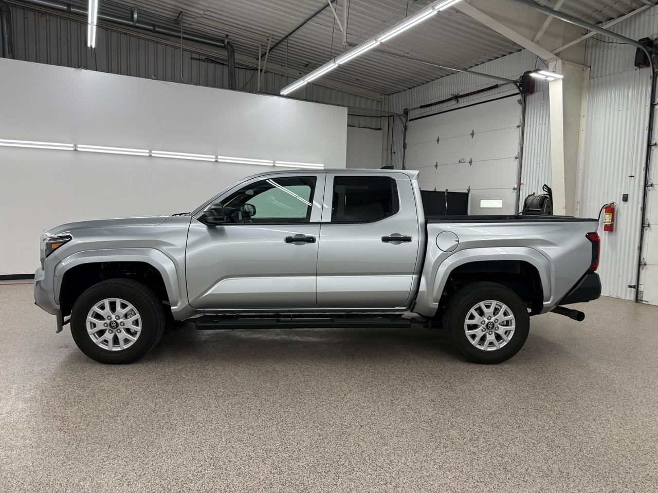 Toyota Tacoma SR Double Cab 2WD 2025