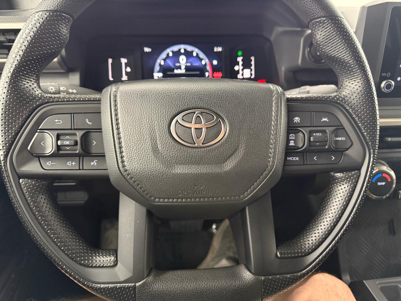 Toyota Tacoma SR Double Cab 2WD 2025