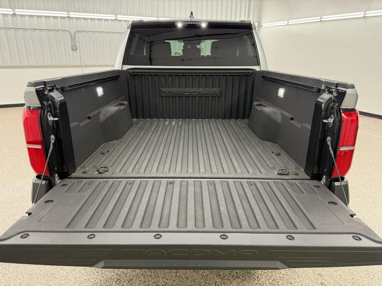Toyota Tacoma SR Double Cab 2WD 2025
