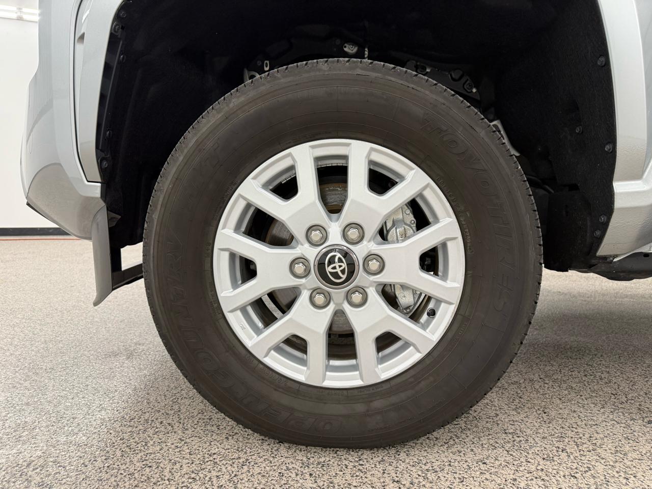 Toyota Tacoma SR Double Cab 2WD 2025