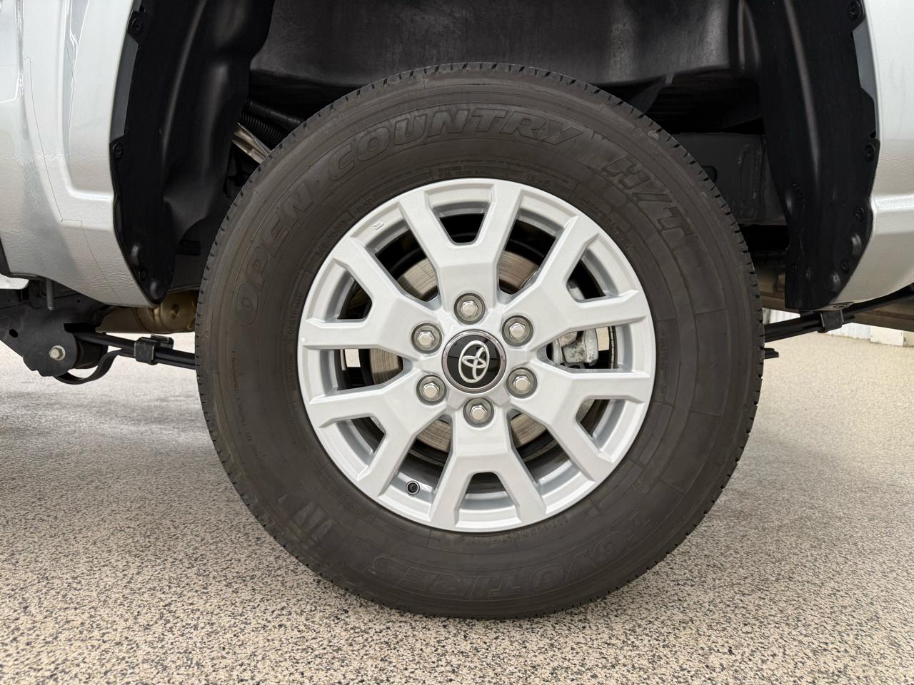 Toyota Tacoma SR Double Cab 2WD 2025