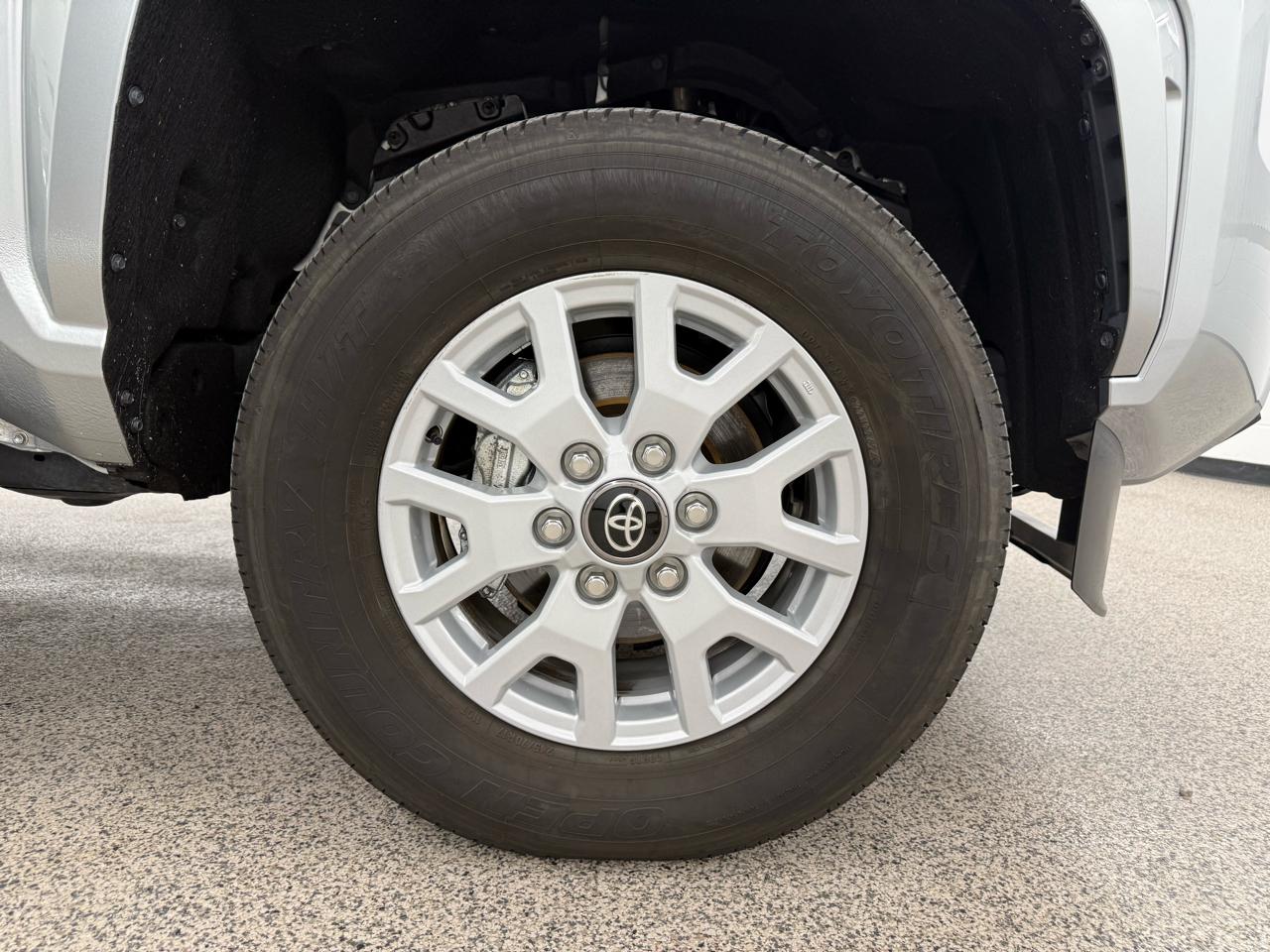 Toyota Tacoma SR Double Cab 2WD 2025