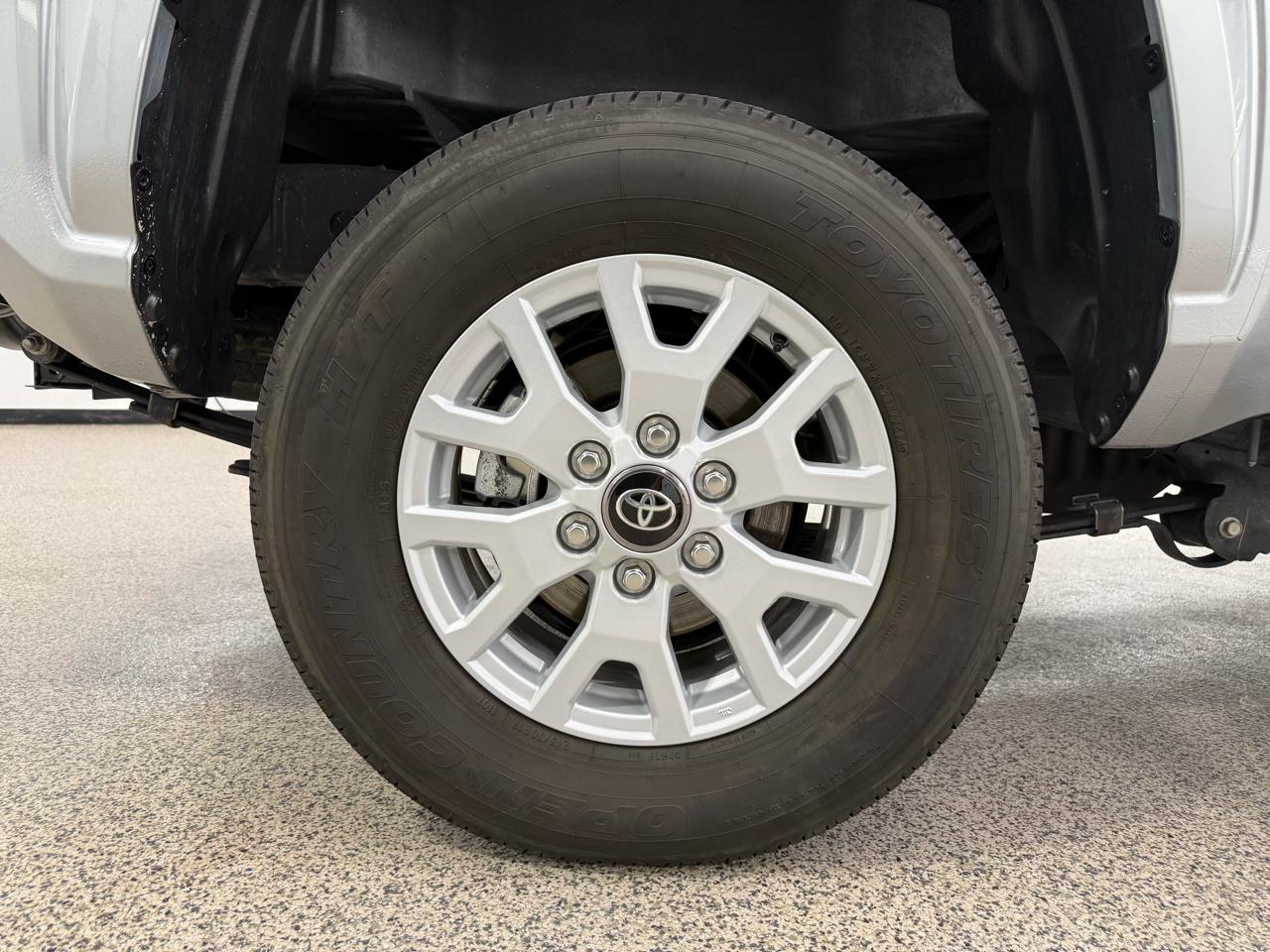 Toyota Tacoma SR Double Cab 2WD 2025