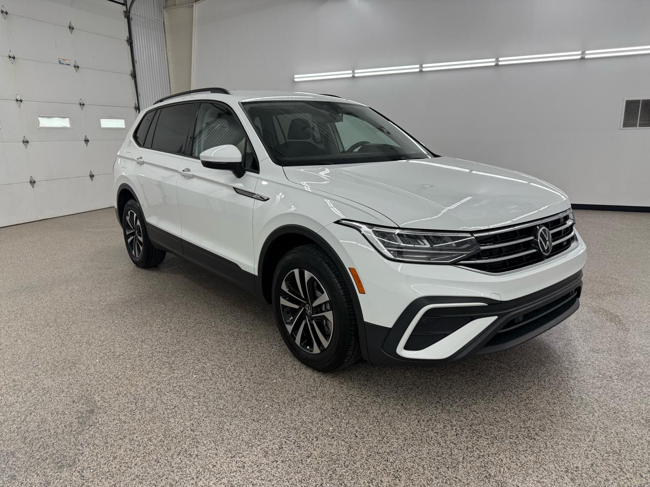 Volkswagen Tiguan S 2024