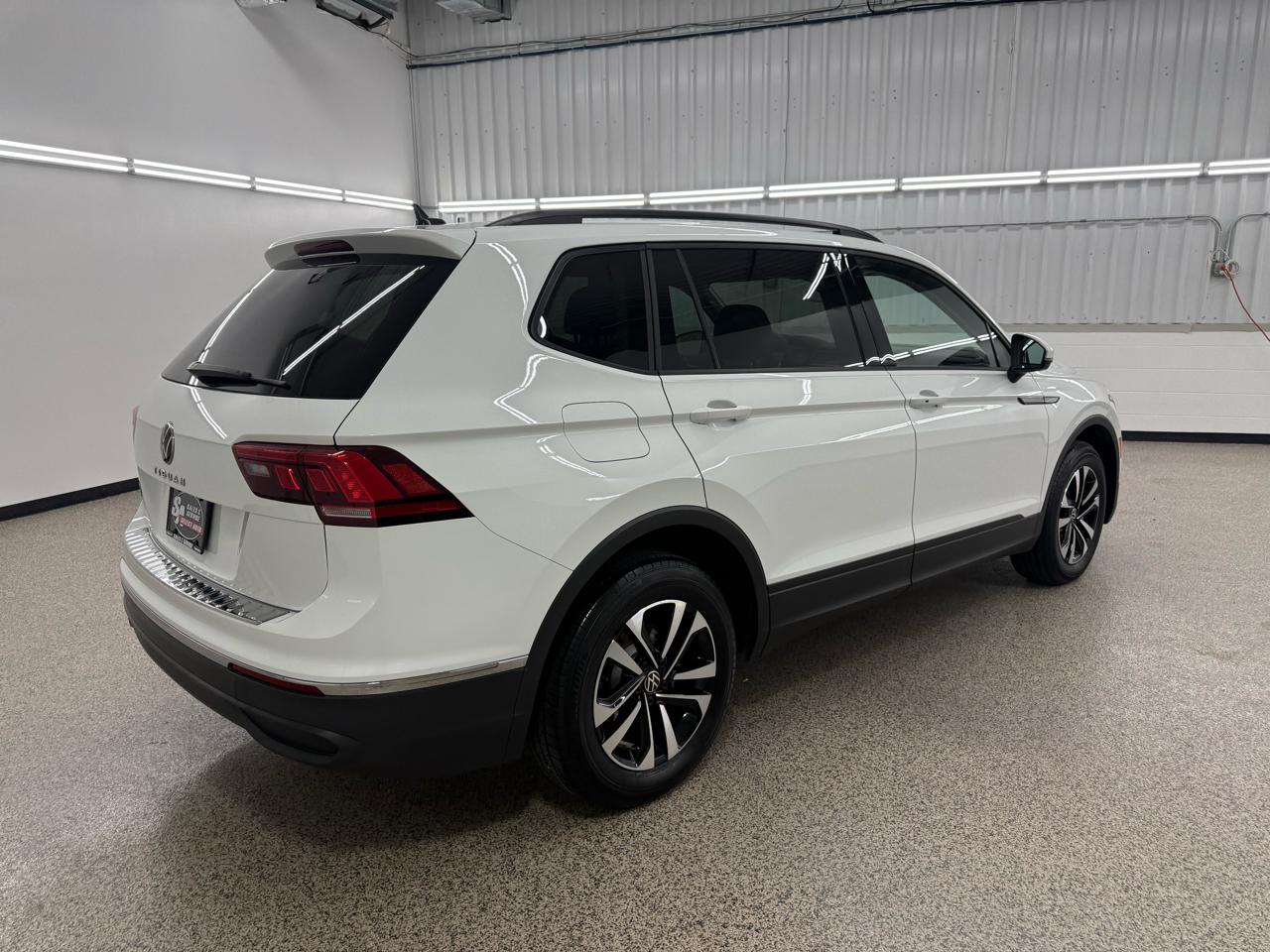 Volkswagen Tiguan S 2024