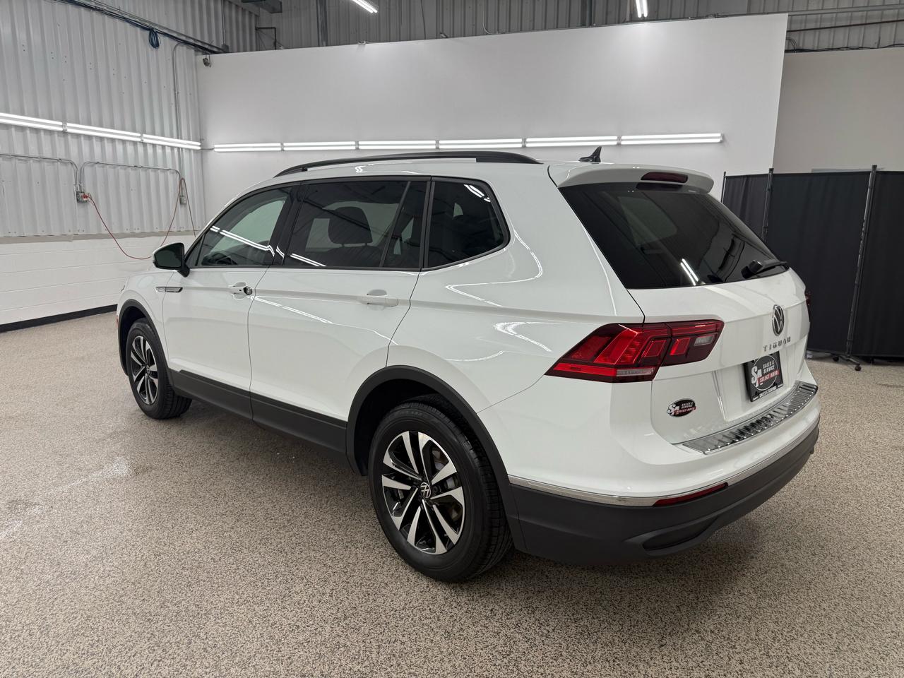 Volkswagen Tiguan S 2024