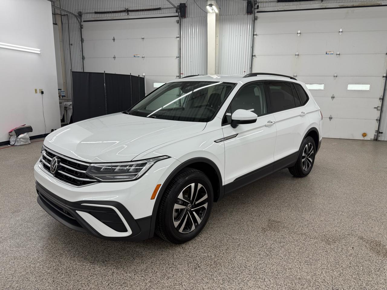 Volkswagen Tiguan S 2024