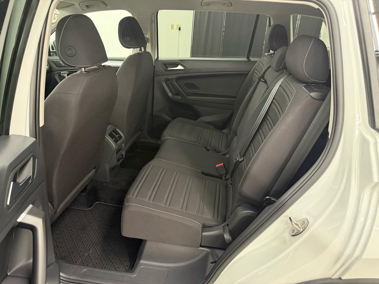 Volkswagen Tiguan S 2024