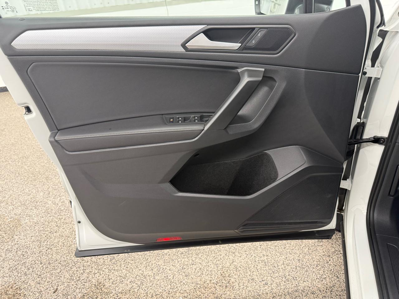 Volkswagen Tiguan S 2024