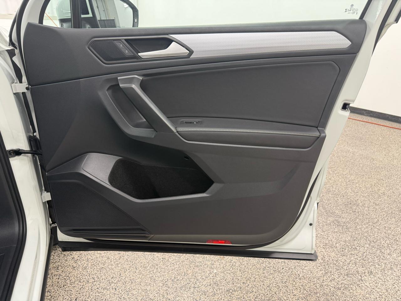 Volkswagen Tiguan S 2024