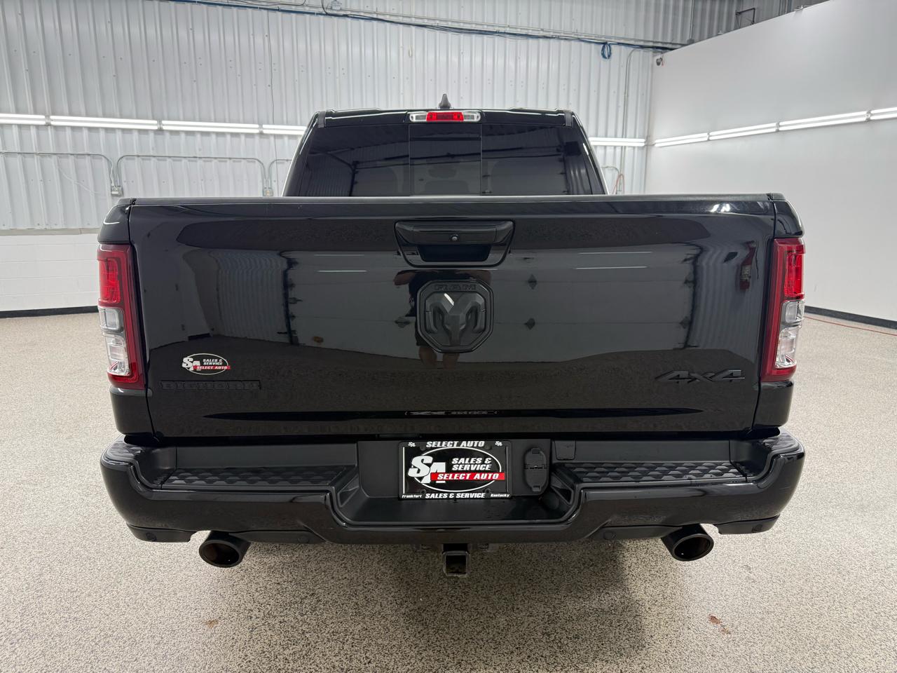 RAM 1500 Big Horn Crew Cab SWB 4WD 2021