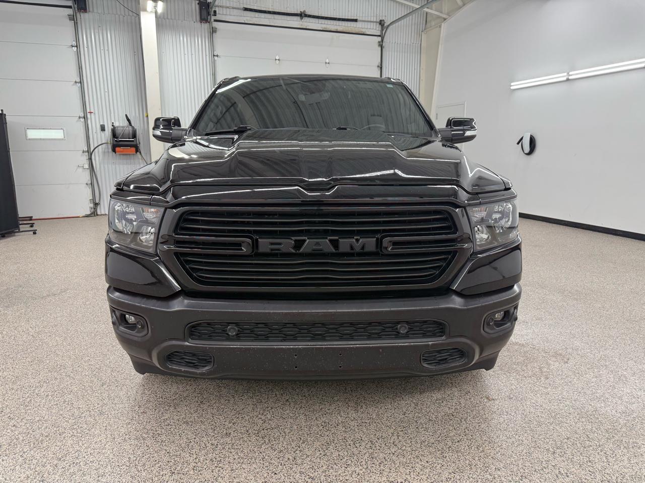 RAM 1500 Big Horn Crew Cab SWB 4WD 2021