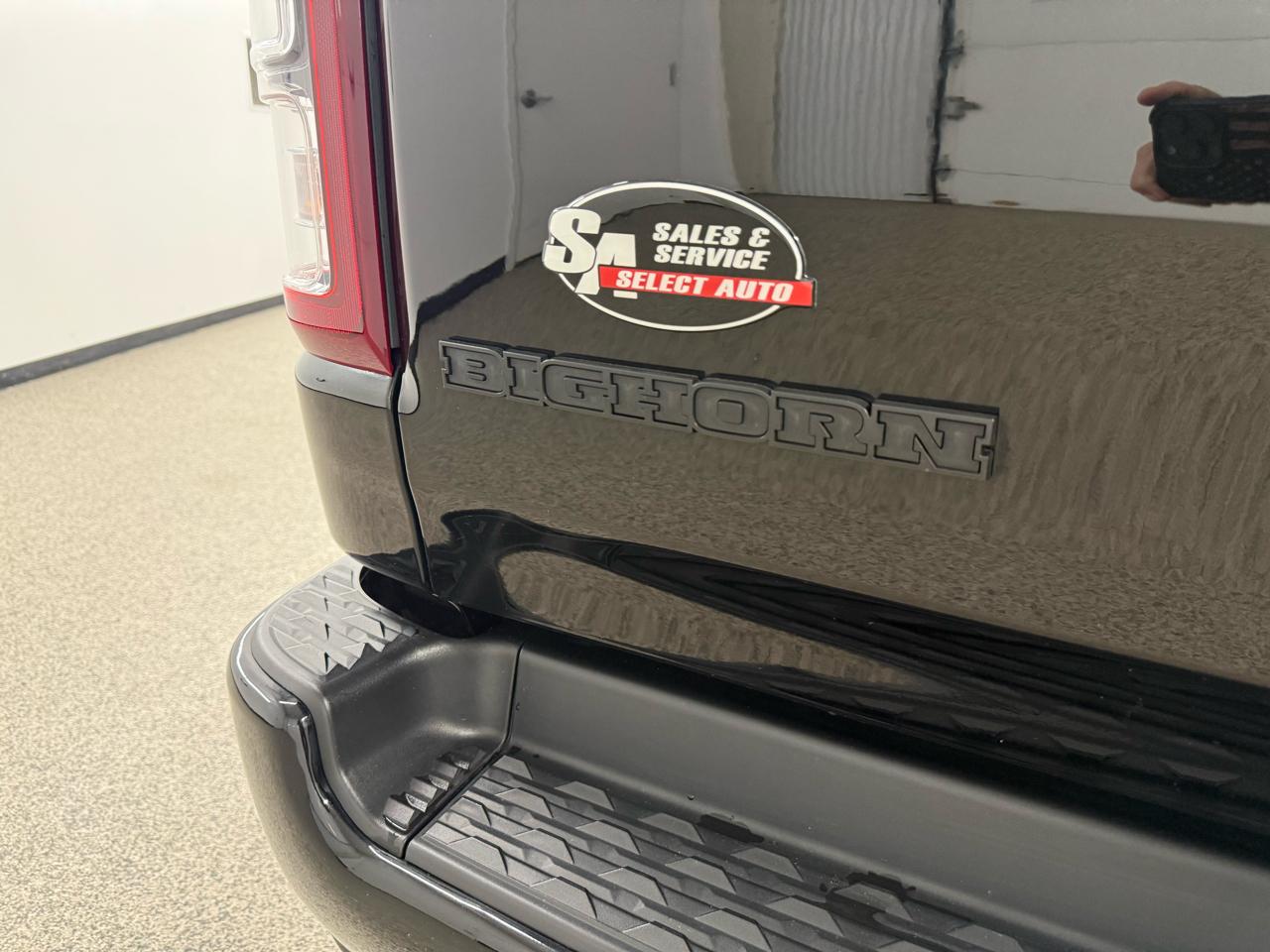RAM 1500 Big Horn Crew Cab SWB 4WD 2021